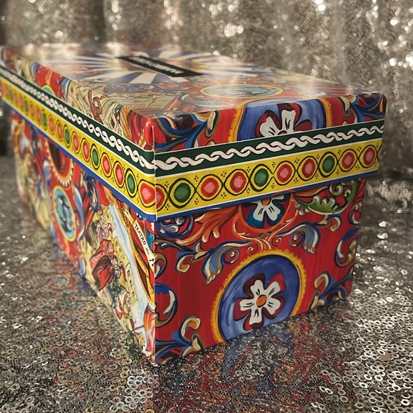 Dolce & Gabbana Full Inclusion Sunglasses - Picture 11 of 16